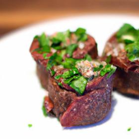 Savor Keto Garlic Butter Steak Bites: A Low-Carb Delight