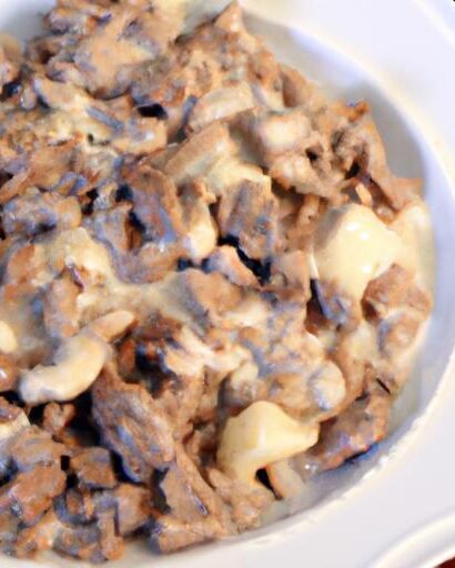 Creamy & Easy Keto Beef Stroganoff with Sour Cream Delight