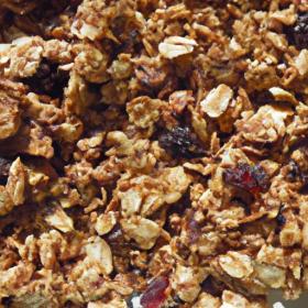 Crunchy Joy: Easy Homemade Vegan Granola Recipe Guide
